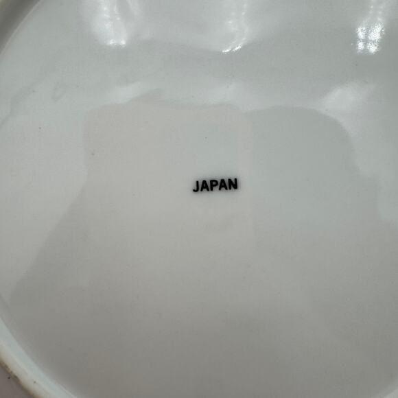 Vintage Salad Plates in Holly Leaf by Japan Set of 4 - Picture 6 of 7